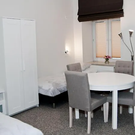 Hostel Rodmos